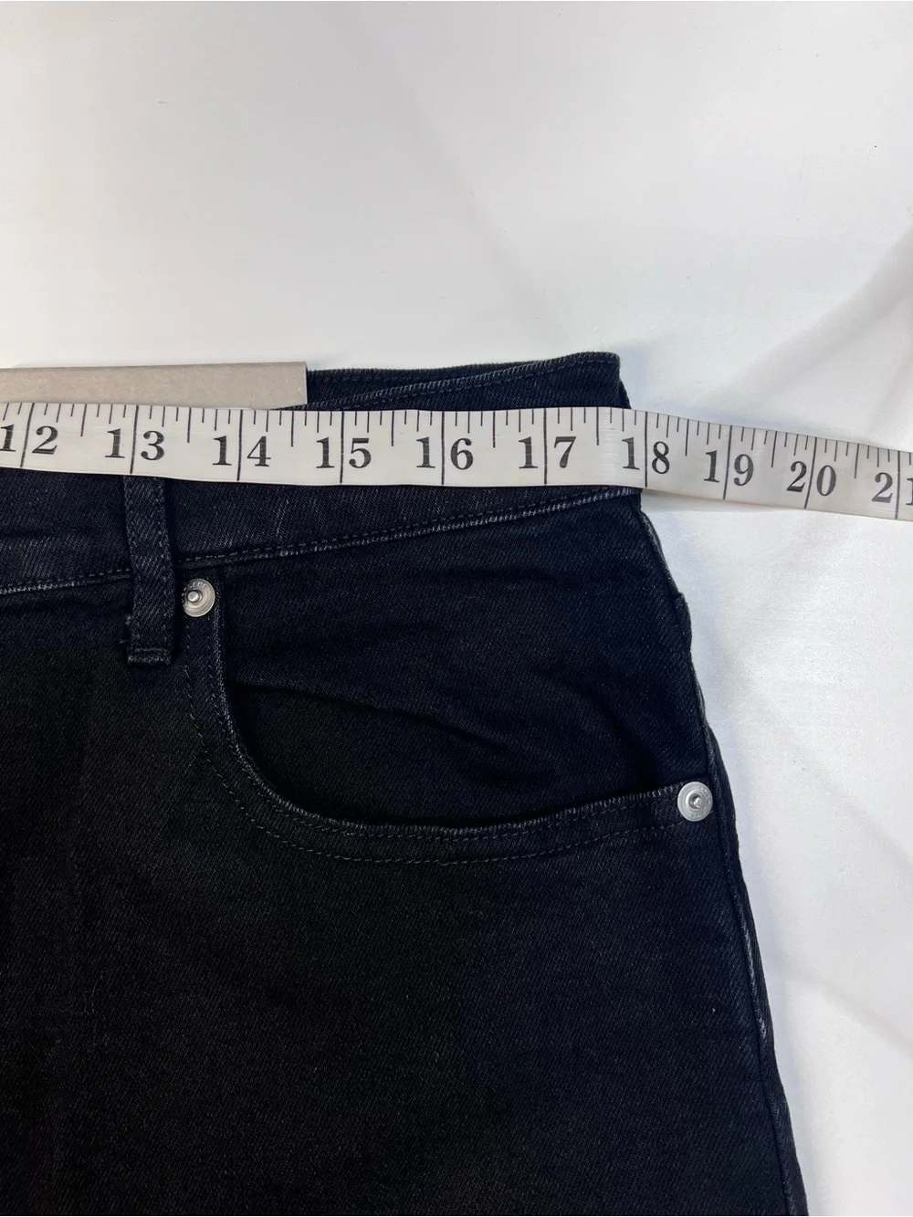 Everlane description “girls